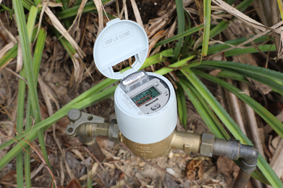 London smart water meters Helium Network
